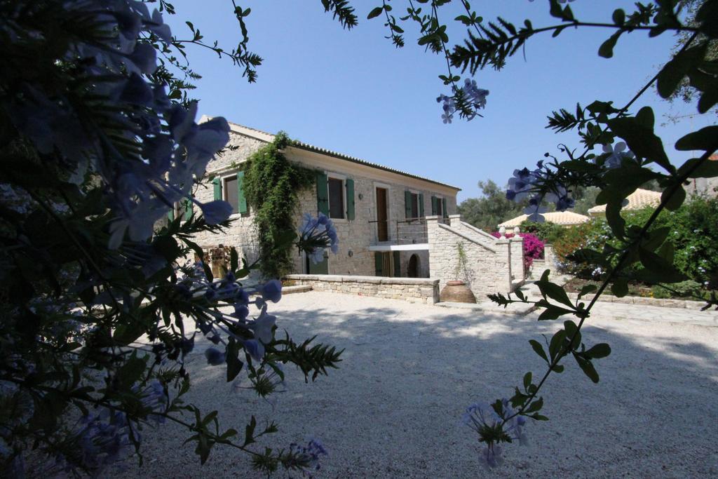 Kiparissi Villa Kourtaíïka Kültér fotó